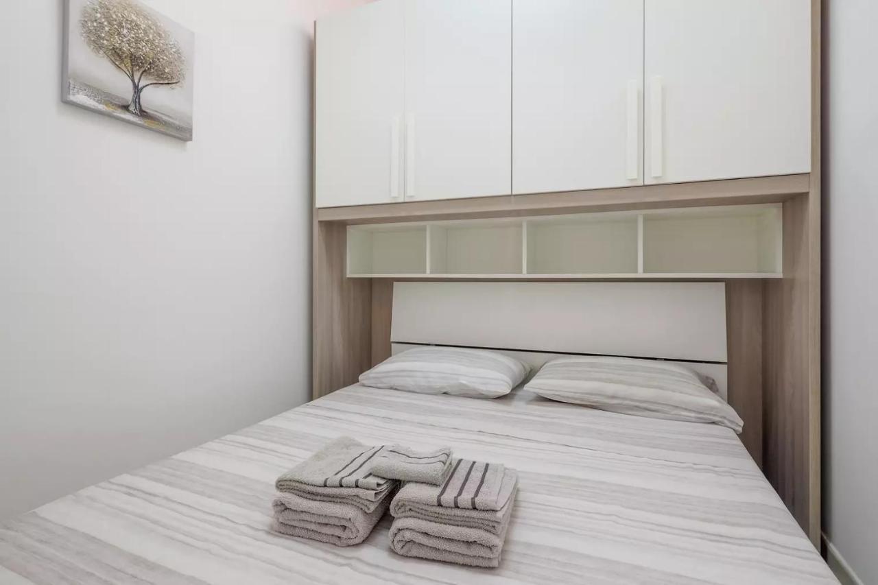 דירות אולביה Saint Simplicio House מראה חיצוני תמונה
